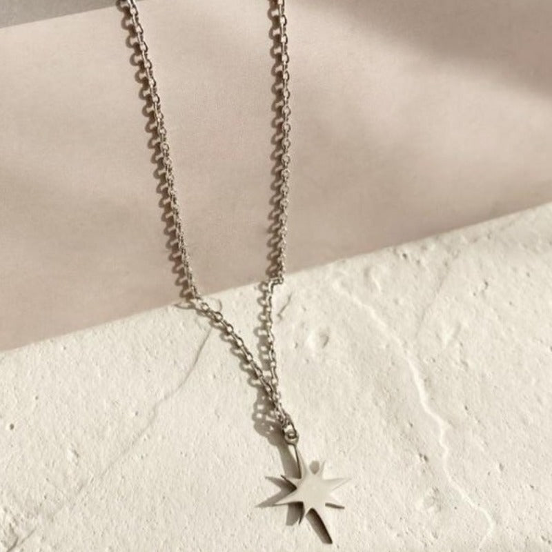 Juno שרשרת כוכבים בצבע זהב