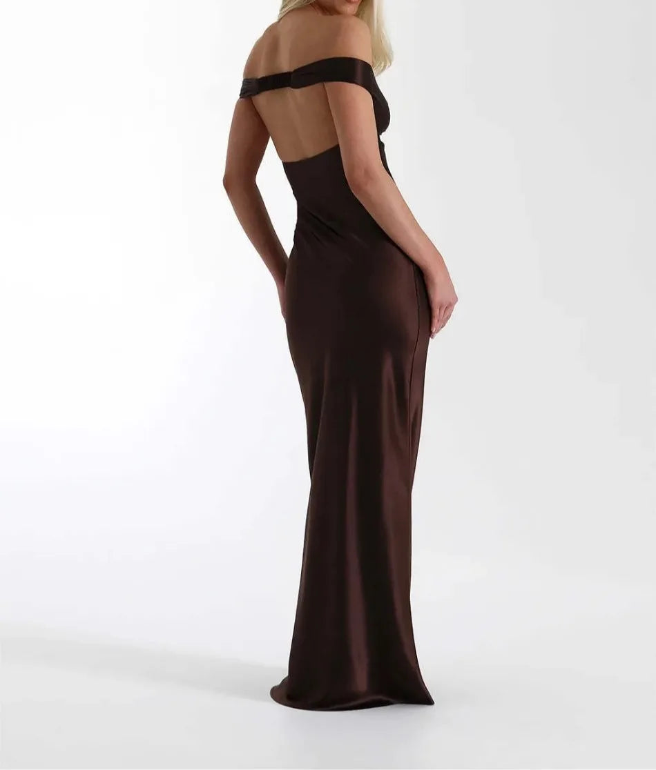 שמלת סאטן-קנדי