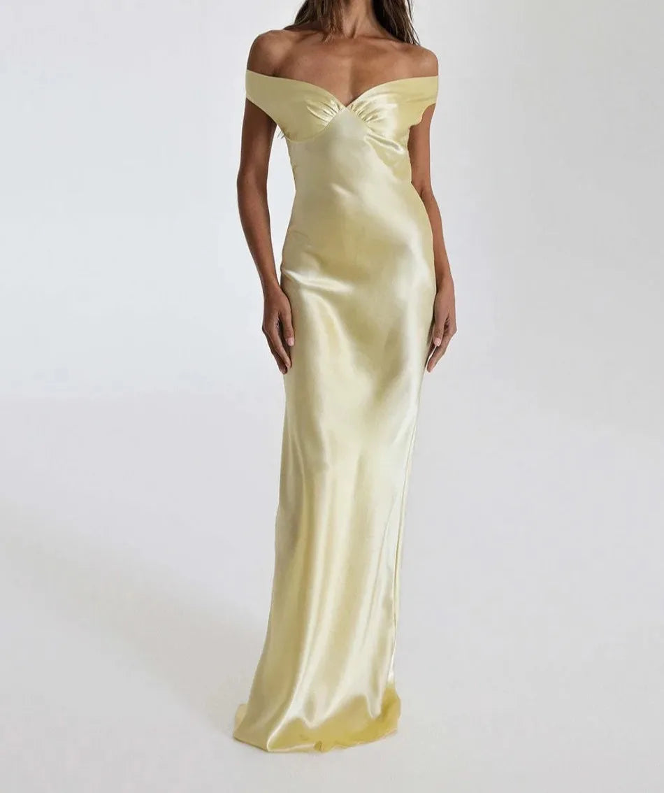 שמלת סאטן-קנדי