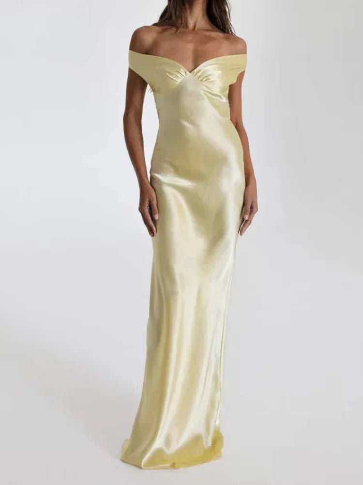 שמלת סאטן-קנדי