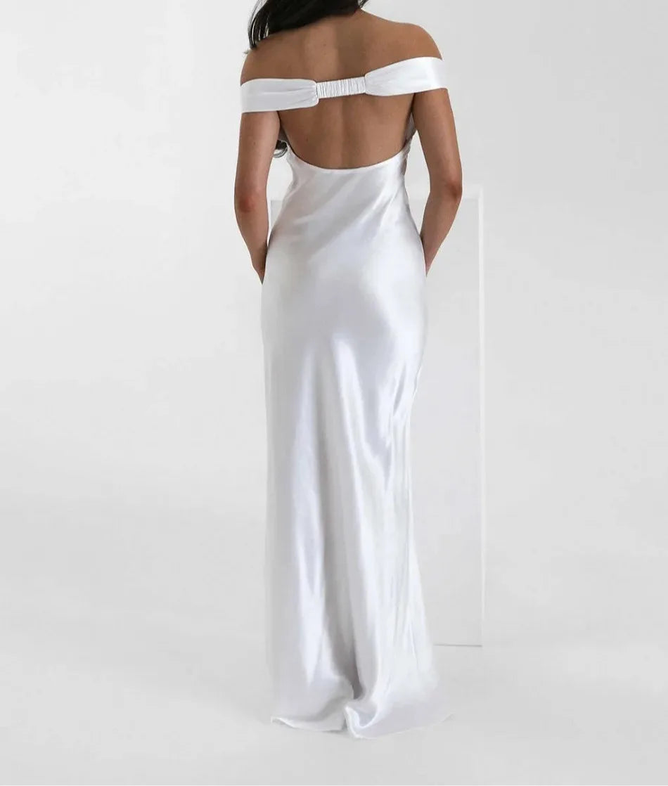 שמלת סאטן-קנדי