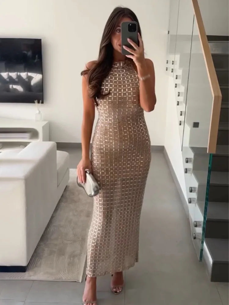 שמלת מקסי-הילה